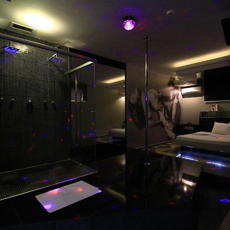 Movie Inn Motel E Hospedagem (Adults Only) Ribeirao Preto Ngoại thất bức ảnh