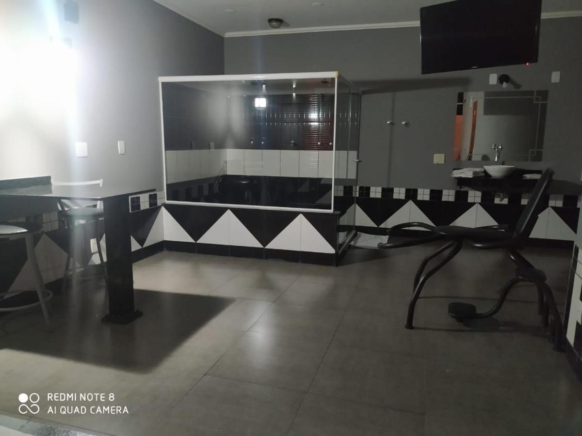 Movie Inn Motel E Hospedagem (Adults Only) Ribeirao Preto Ngoại thất bức ảnh