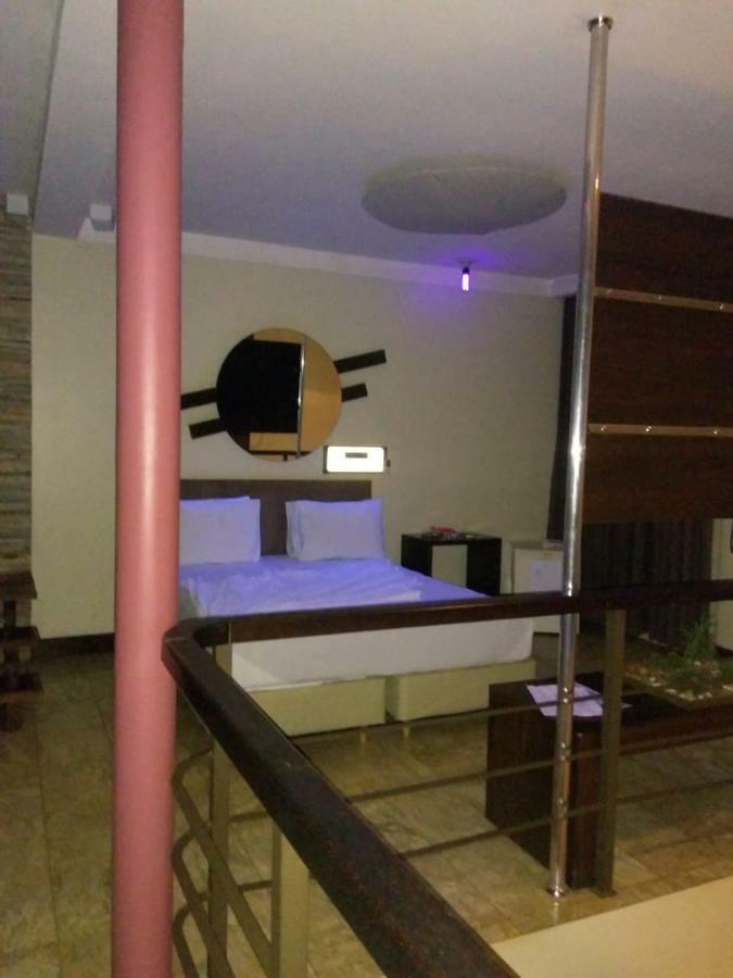 Movie Inn Motel E Hospedagem (Adults Only) Ribeirao Preto Ngoại thất bức ảnh