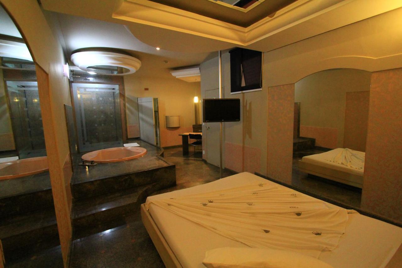 Movie Inn Motel E Hospedagem (Adults Only) Ribeirao Preto Ngoại thất bức ảnh